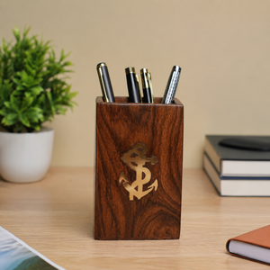 Portaplumas artesanal de palisandro indio con incrustaciones de latón en forma de ancla |   Organizador de escritorio, soporte para bolígrafos de mesa de oficina, colección de decoración de regalo - Product Image 2