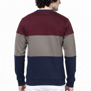 Sudadera Unisex Negra, Blanca y Gris con Cuello Redondo, Forro Polar 100% Algodón, Manga Larga, Corte Regular, Transpirable - Product Image 2