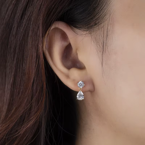 ต่างหูเพชรทรงลูกแพร์ทองคำแท้ 18K สำหรับผู้หญิง สีขาว G คัลเลอร์ สำหรับใส่ทุกวัน สไตล์คลาสสิก - Product Image 6