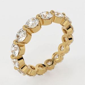 Anillo de Eternidad Completo con Moissanita de Corte Redondo TCW, Plata de Ley 925 Chapada en Oro, Apilable, Regalo de Aniversario de Bodas para Mujer - Product Image 2
