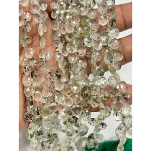 Cuentas facetadas de cuarzo rutilado verde natural AAA en forma de corazón, tamaño 6-7 mm aprox. Cadena de 8 Pulgadas - Product Image 1