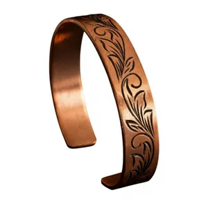 Pulsera Minimalista de Cobre Sólido con Textura Martillada, Joyería Metálica de Moda con Diseño Exquisito - Product Image 4