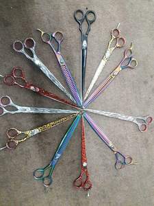 Tijeras de peluquería de alta calidad, todo tipo de tijeras para cortar y peinar el cabello, proveedores mayoristas de tijeras profesionales. - Product Image 3