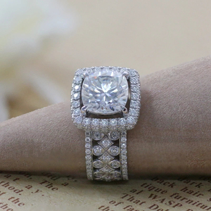 Anillo Unisex de Plata de Ley 925 con Baño de Oro de 18K, Perla de Agua Dulce, Corte Baguette, Moissanita y Pavé, Estilo Hip-Hop, de ZAWO HOUSE - Product Image 2