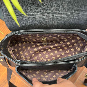 New Designer 2025 Trendy Full Grain Genuine Cowhide Leather Crossbody Sling Bag Fashion Style Flap Shoulder Purse for Women's - Product Image 6