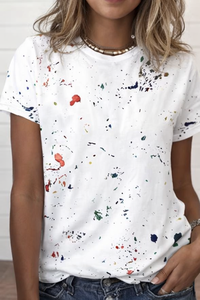 T-shirt à manches courtes décontracté pour femme avec imprimé graphique de gouttes de peinture et graffiti artistique - Product Image 4