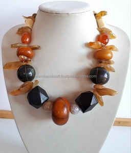 Collar de Perlas de Resina Hechas a Mano de Lujo para Mujer, Perlas Altamente Pulimentadas, Hermoso Accesorio de Moda, la Mejor Calidad Directamente de la India - Product Image 2