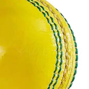 Pelota de críquet de cuero premium, pelota deportiva resistente, cosida a mano, servicios OEM con MOQ bajo a un precio razonable - Product Image 5