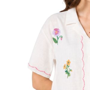 เสื้อเชิ้ตผ้าลินินปักลายดอกไม้สีขาว แขนสั้น ติดกระดุม สำหรับผู้หญิง สไตล์ลำลอง เหมาะสำหรับฤดูร้อน มีปกเสื้อ แฟชั่นระดับพรีเมียม สามารถสั่งตัดได้ - Product Image 3