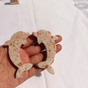 Figura de Delfín Tallada a Mano en Piedra Solar, Cristal Curativo, Estatua de Animal, Venta al Por Mayor - Product Image 1
