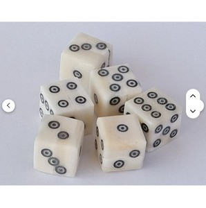 Dados de Juego Cúbicos de Hueso de Búfalo Blanco Pulido Hechos a Mano de la Mejor Calidad, Diseño Personalizable, Características Ecológicas, Embalaje Personalizado - Product Image 1
