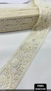 Ribete de Encaje Floral con Diseño de Vieiras, 100% Poliéster, 3 cm de Ancho, Rollo de 9 Metros para Ropa Étnica, Bolsos, Zapatos y Textiles para el Hogar - Product Image 1