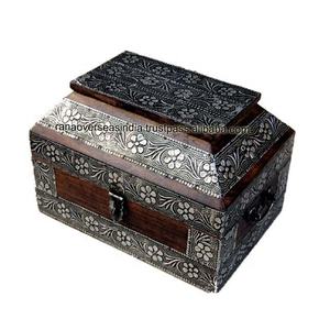 Boîte de rangement de bijoux Antique en bois pour Bracelets, boucles d'oreilles, broches, pendentifs et pinces à cheveux - Product Image 1