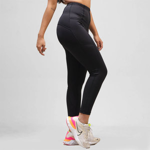 Leggings de cuero elástico para mujer, talla grande, con logo personalizado, sexys, para fitness, yoga, pantalones de yoga para realzar glúteos, leggings de gimnasio para mujer - Product Image 3