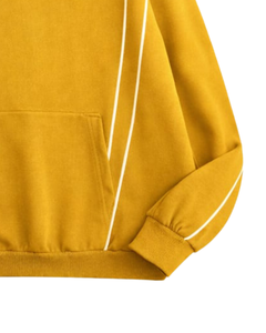 Sudadera con Capucha Amarillo Mostaza para Hombre con Rayas Laterales en Contraste, Estilo Casual Urbano, de Algodón y Felpa, con Bolsillo Canguro - Product Image 5
