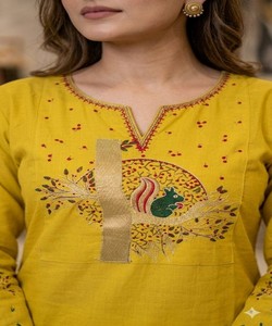Conjunto de Kurta y Pantalón de Algodón Amarillo Moderno con Bordado, Estilo Indio-Pakistaní para Mujer, Ropa de Fiesta, AARVI-85441 - Product Image 2