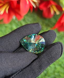 Moissanita azul en forma de pera de 23.40 quilates para la fabricación de joyas y otros artículos - Product Image 1