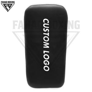 แผ่นรองมวยไทยขายส่ง สำหรับฝึกมวยไทยและ MMA อุปกรณ์มวยไทยหนังแท้ คุณภาพสูง รับผลิตตามแบบ OEM อุปกรณ์ออกกำลังกาย - Product Image 3