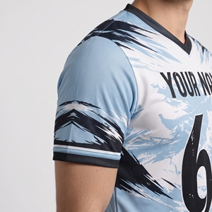 Maillot de football haut de gamme blanc et bleu ciel avec motifs graphiques abstraits noirs, nom et numéro de joueur personnalisables - Product Image 5