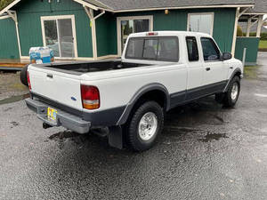 TOP SELLING READYTO SHIP OLD Model Ranger Super Cab 4X4 Pick-Up Truck 1994 - Product Image 2