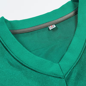Camiseta de malla personalizada estilo boxy, transpirable y ligera para hombre, camiseta informal de malla, fabricante de ropa OEM. - Product Image 3