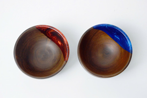Juego de 2 Tazones para Ensalada de Madera Thanh Tung Thinh, Hechos a Mano, de Madera Natural con Patrón a Cuadros, Aptos para Alimentos, Lavables en Lavavajillas y Aptos para Horno - Product Image 5