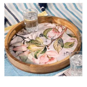 Bandeja de servir redonda de madera con acabado esmaltado de diseño moderno para decoración de mesa en bodas y fiestas, bandeja de ratán. - Product Image 5