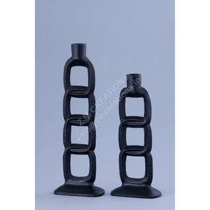 เชิงเทียนอะลูมิเนียมดีไซน์ทันสมัยสำหรับห้องนั่งเล่น สีดำ ทนความร้อน ใช้งานได้ยาวนาน เหมาะเป็นของขวัญคริสต์มาสและอีสเตอร์ - Product Image 1