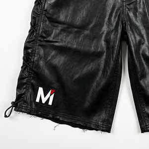 Shorts en cuir noir pour homme, style streetwear, hip hop, urbain, motard, design à lacets, Maluza Industries - Product Image 2