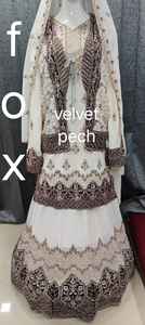 Exclusivo Conjunto de 4 piezas Gharara-bordado Faux Georgette Peplon Heavy Dupatta & Zarkan Stones Design para mujer Ropa de fiesta - Product Image 3