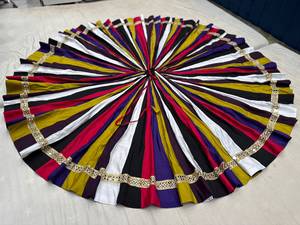 Falda Tradicional India Chaniya, Multicolor, con Rayas, Larga hasta el Suelo, de Poliéster, para Mujer, Estilo Étnico para Fiestas, con Borde Dorado - Product Image 3