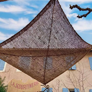 Voiles d'ombrage en fibre de coco naturelles et écologiques : solutions d'ombrage extérieur durables - Product Image 1