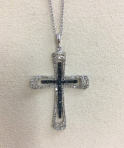 Collar con Colgante de Cruz de Plata de Ley 925 con Baño de Rodio, Piedra Natural de Corte Brillante y Engaste en Canal, Cadena de Serpiente para Mujer - Product Image 1