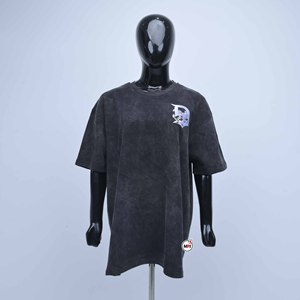Camiseta Casual Negra Oversize para Mujer con Bordado de Gatos y Mariposas, Cuello Redondo, Manga Corta, Corte Holgado, 100% Algodón Ecológico - Product Image 3