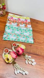 Juego de Bolsitas con Estampado de Vaca Kamdhenu Hechas a Mano, con Perlas y Borlas Florales Latkan Shubh Labh, para Regalos Festivos y Celebraciones Étnicas - Product Image 2