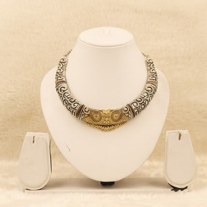 DIVYORO Women's ANTIQUED SILVER-TONED FLORAL <b>LONG</b> ADJUSTABLE COLLAR <b>NECKLACE</b>-Gift - Product Image 1