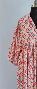 Vestido midi bohemio de algodón con estampado floral blanco y rojo, mangas abullonadas, corte holgado y cuello con lazo, vestido de verano para mujer. - Product Image 2
