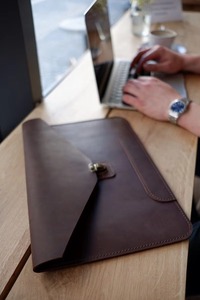 Custom Logo Waterproof Genuine Leather Modern Sling <b>Laptop</b> <b>Sleeve</b> for Men & Women Business Office Use LS-0223 - Product Image 6