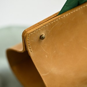 Supplier Genuine Leather Tissue Box Cover Luxury <b>Desk</b> Napkin Holder Case Commercial <b>Office</b> Paper Storage Button Closure - Product Image 4