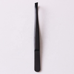 Pinzas para Cejas Inclinadas de Acero Inoxidable Negro de Lujo Hechas a Mano BRAVO IMPEX, Duraderas, Antiestáticas, con Mango Cómodo para Pestañas - Product Image 5
