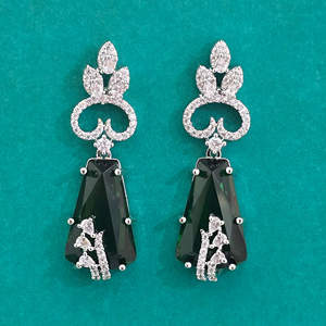 Pendientes de Aro Clásicos Americanos de Calidad de Exportación Kanhai Jewels con Baño de Rodio y Circonita, para Mujer, Aniversario 431576 - Product Image 2