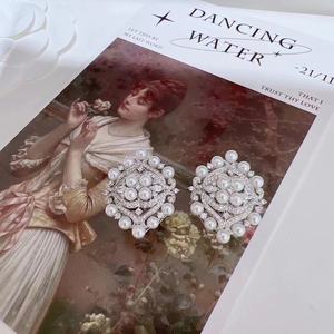 Pendientes de Perlas Negras de Tahití, 11-12 mm, Redondos, sin Defectos, Versátiles, Plata de Ley 925 - Product Image 2