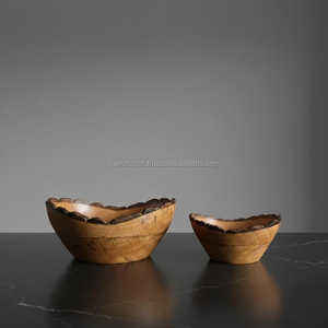 Juego de 2 Tazones de Madera Rústica Hechos a Mano con Diseño Irregular y Bordes de Corteza Natural, Tazón de Lujo con Diseño de Corteza en el Borde, Cocina Minimalista - Product Image 5