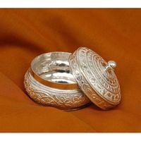 Boîte à Sindoor Dibbi en laiton et cuivre, boîte de rangement décorative pour les rituels traditionnels et la prière quotidienne