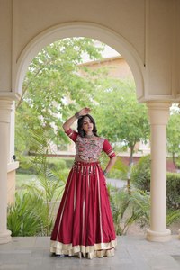Lehenga Choli Tradicional de Seda Roja con Blusa Bordada, Vestido de Novia Largo y Holgado para Mujer, Estilo India Pakistán - Product Image 3