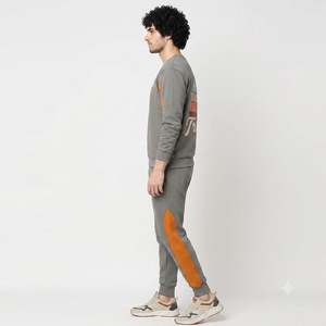 Conjunto de Sudadera y Pantalones Deportivos Casuales con Estampado de Parches, Lavado Ácido, 100% Algodón Felpa, Fabricado por TRIOTAKE INDUSTRY - Product Image 5