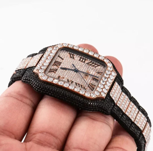 Reloj de Lujo con Incrustaciones de Moissanita VVS, Automático, con Diamantes Blancos y Negros, Detalles en Oro Rosa, Esfera Cuadrada, Números Romanos, Joyería Hip Hop - Product Image 3