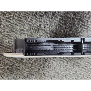 ECU และโมดูลคอมพิวเตอร์มือสองสำหรับรถยนต์ซีรีส์ 5 รุ่น 61359250455901 - Product Image 5