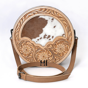 Bolso de Cuero Estilo Bohemio de la Mejor Calidad, con Correas de Cuero – Elegante Bolso Estilo Western - Product Image 1