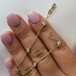 สร้อยข้อมือเทนนิสคลาสสิกประดับมอสซาไนต์ทรงสวยงาม เงินแท้ 925 ชุบทองคำขาว 14K สายปรับได้ เหมาะสำหรับทั้งชายและหญิง - Product Image 1